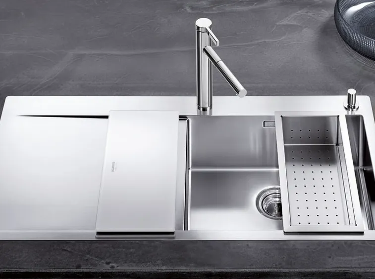 lavello acciaio inox moderno