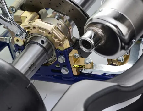 Particolare del mozzo di un kart da corsa