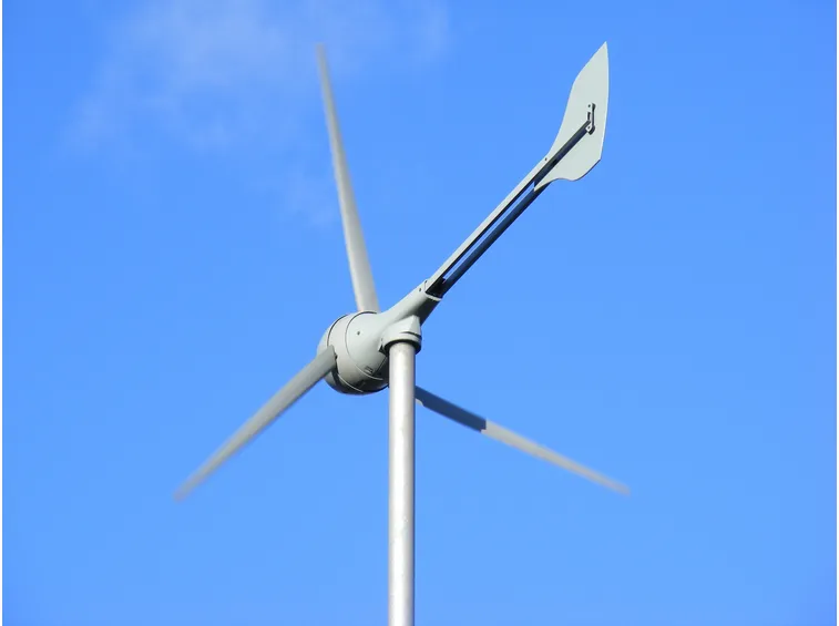 Turbina eolica di medie dimensioni
