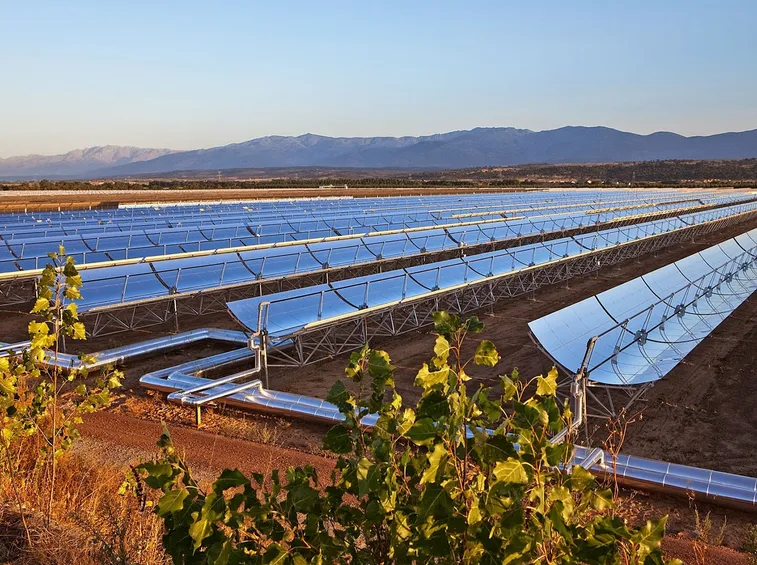 Imponente impianto fotovoltaico a concentrazione