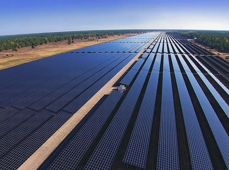 Grande impianto fotovoltaico