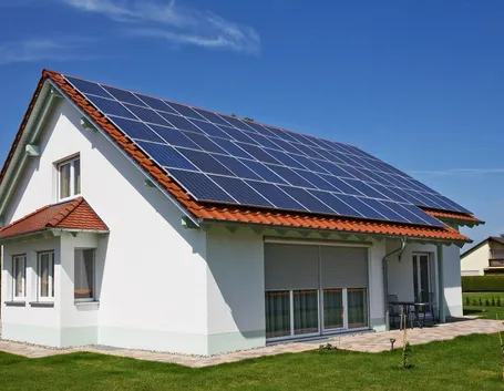 Villa tetto fotovoltaico