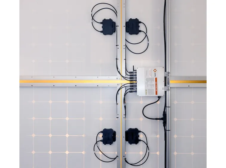 Microinverter collegati ai pannelli