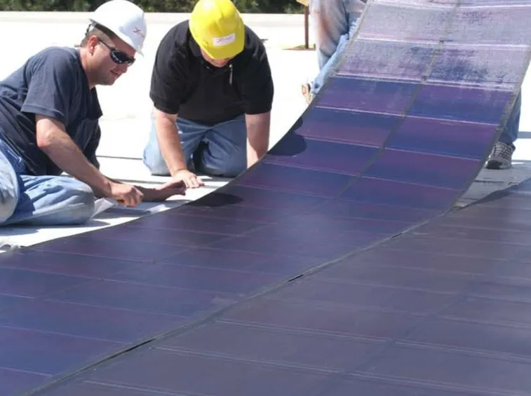 Flessibilità pellicola fotovoltaica