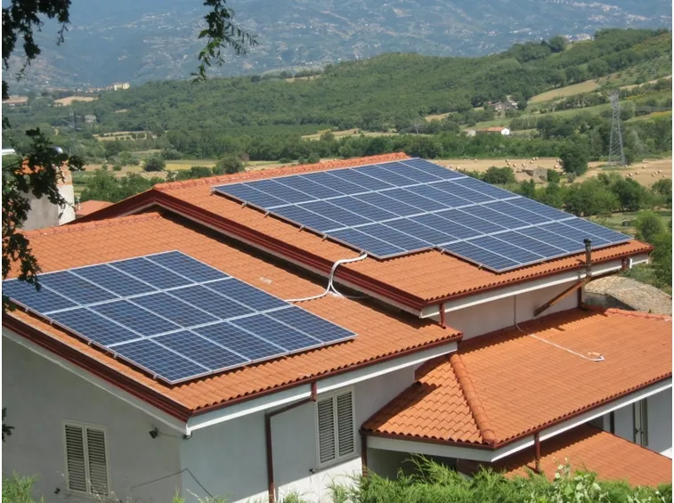 Fotovoltaico su tetto da rinforzare