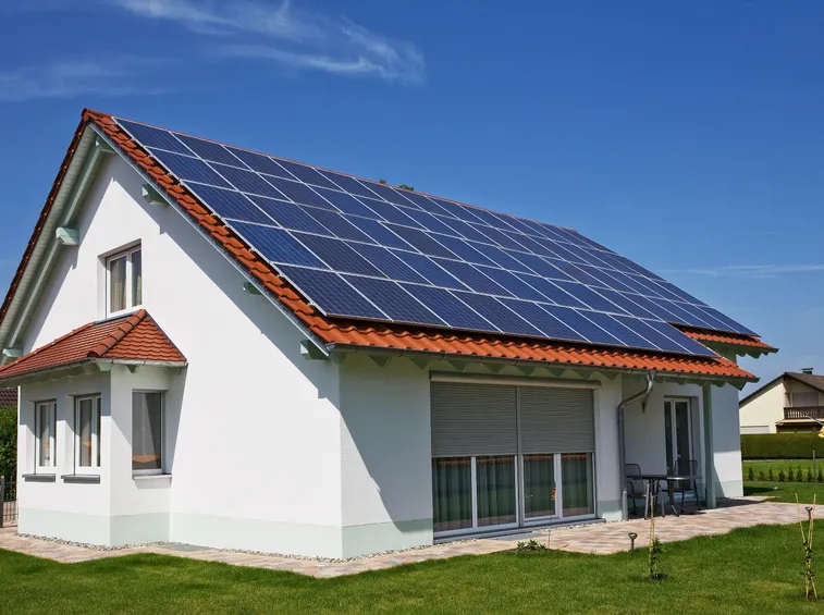 Grande impianto fotovoltaico