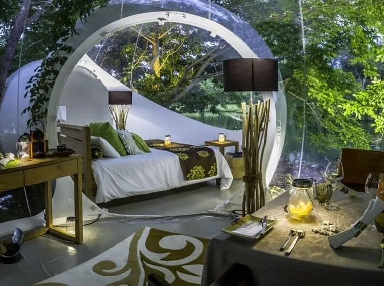 Bubble lodge