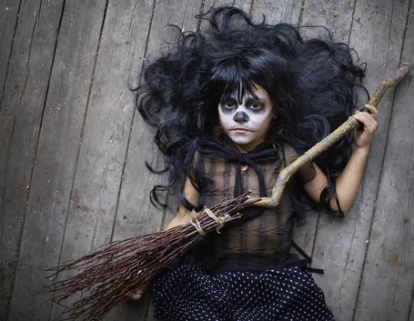 Costume da strega con makeup