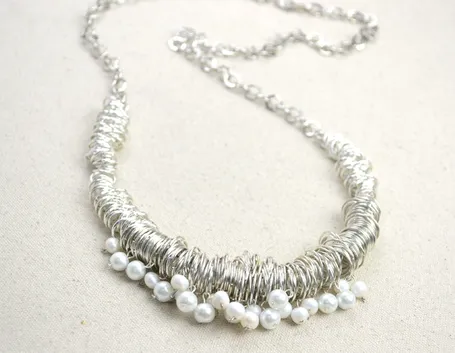collana in stile francese