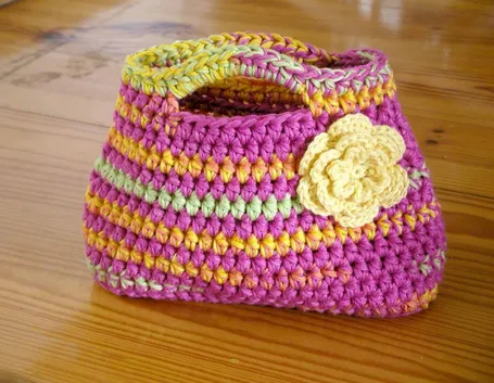 Borsa uncinetto a fiori