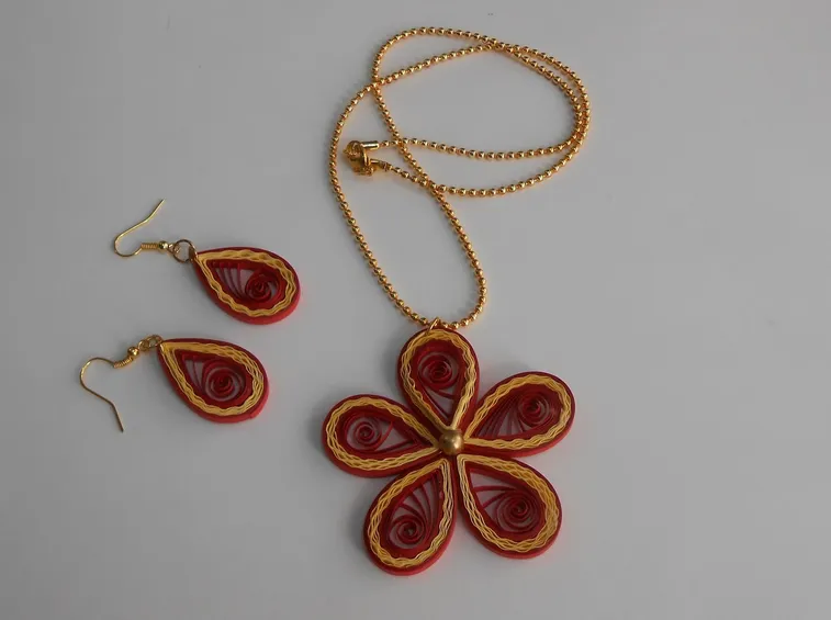 Quilling gioielli
