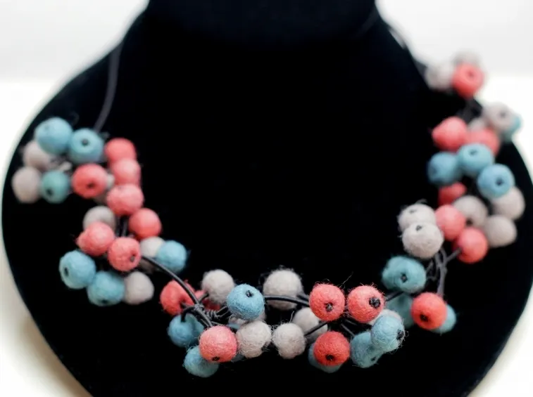 Collana lana