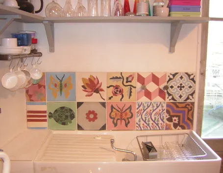 Piastrelle decorate