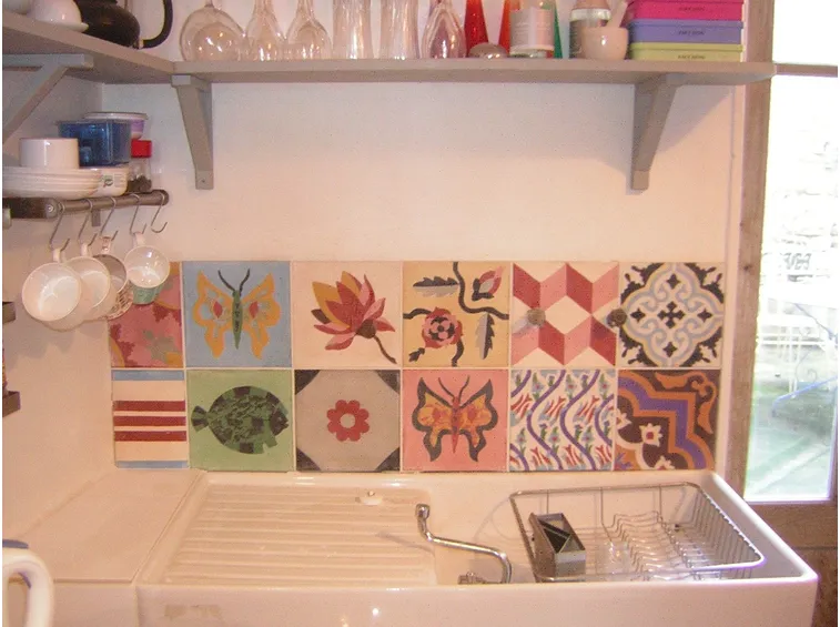 Piastrelle decorate