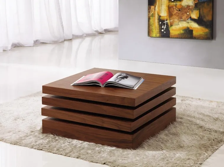 Complemento d'arredo in noce nazionale