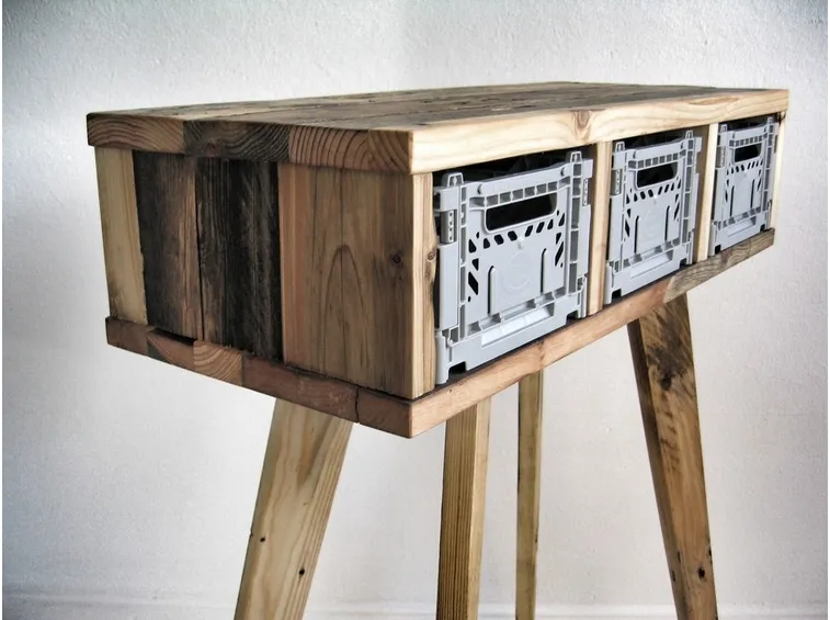 mobile in legno riciclato
