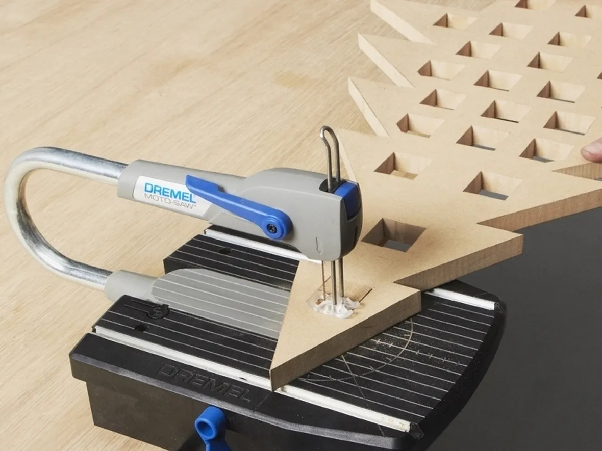 Tagliare il legno