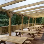 Veranda in legno classica