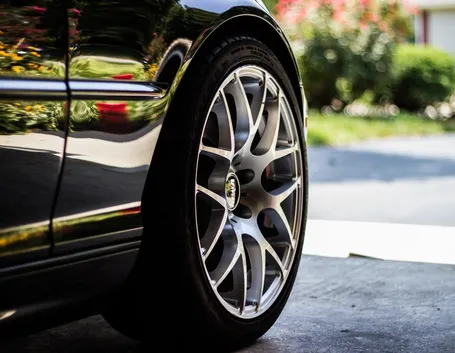 Ruota di un'auto