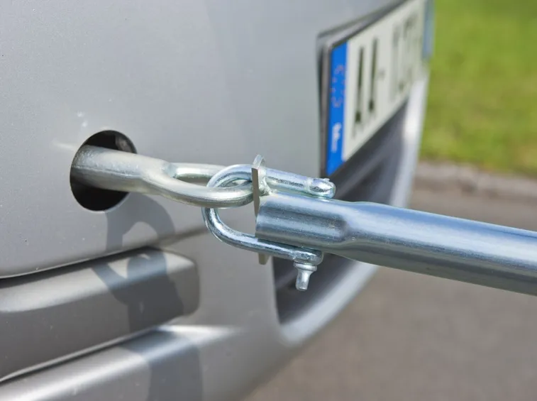 gancio di sicurezza per traino auto