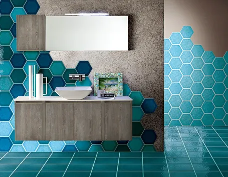 Bagno con rivestimento Cerasarda