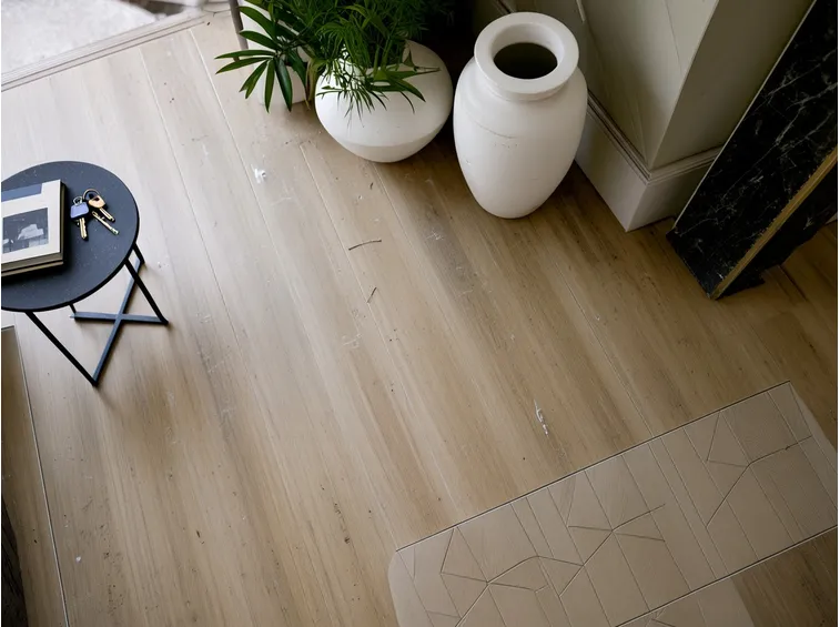 Pavimento in gres effetto legno