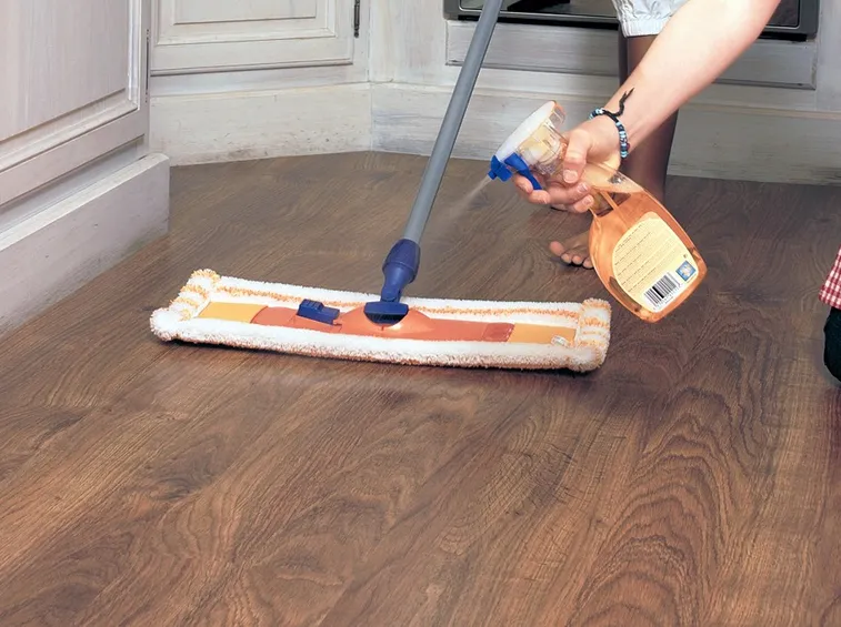Proteggere un parquet cerato