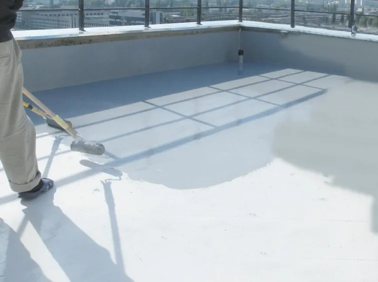 Applicazione guaina liquida