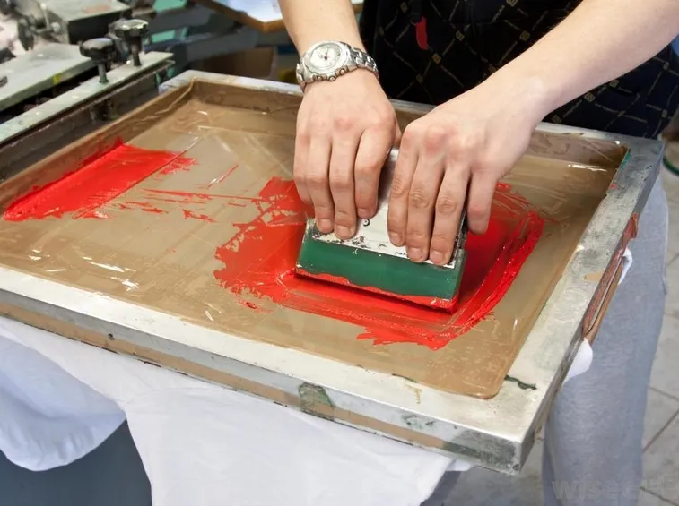 Operazione sserigrafia