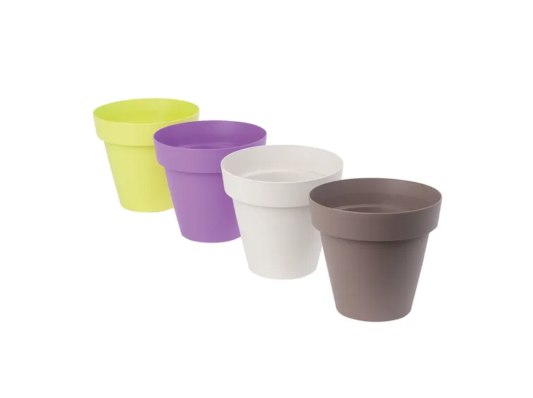 Vasi in plastica colorati