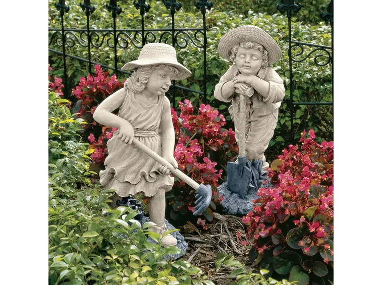 sistemare statue da giardino