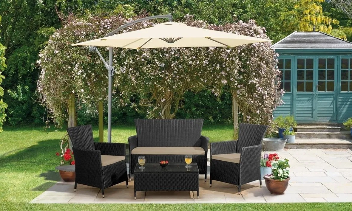 Gazebo con divani