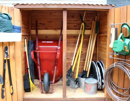 Casetta per attrezzi in legno