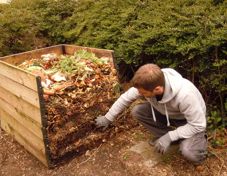 Deposito con funzione di compostaggio