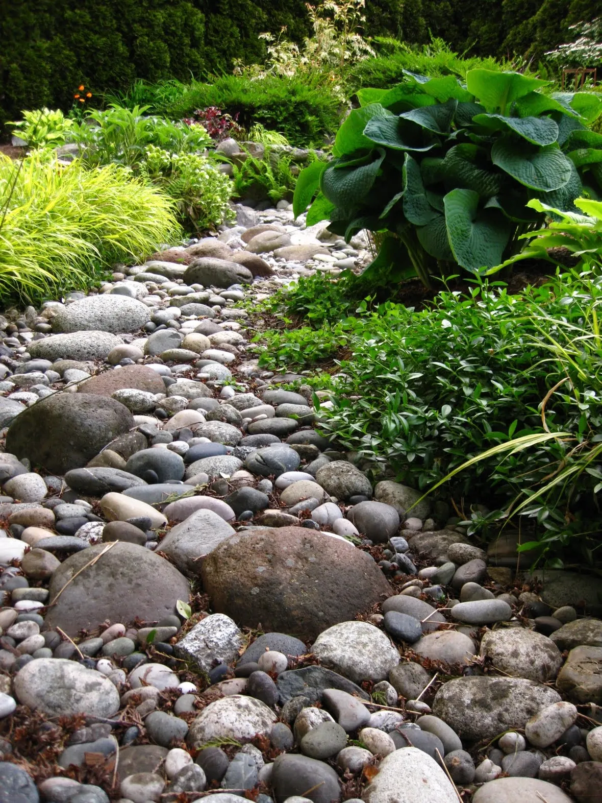 Giardino roccioso su diversi livelli