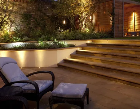 Giardino illuminato con led