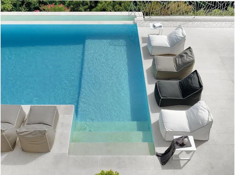 Quando chiudere la stagione e pulire a fondo la vasca (foto Piscina Talenti Sacco Lettino)