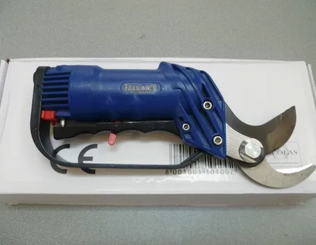 Un modello di forbici pneumatiche per potature