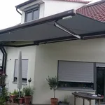 Una tenda da sole motorizzata