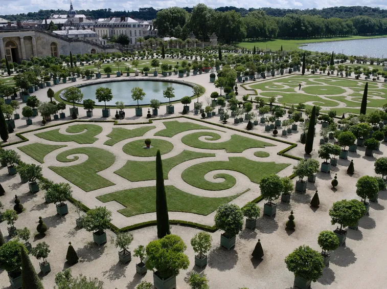 Il giardino della reggia di Versailles.