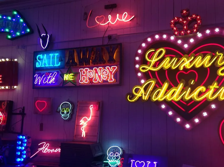 Insegne neon