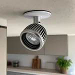 Quanto consumano davvero le luci di Natale a LED