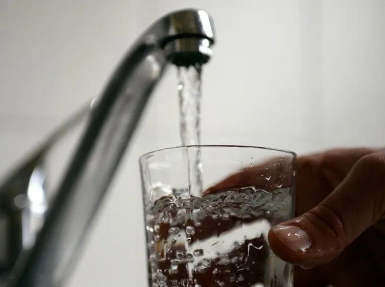 Acqua depurata dal lavandino