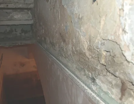 danni da umidità all'intonaco