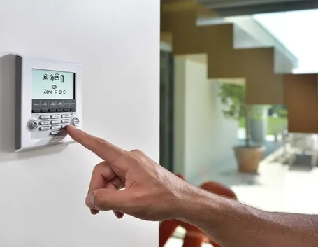 Tastiera per attivare l'allarme di casa