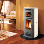 Stufa a pellet in ceramica