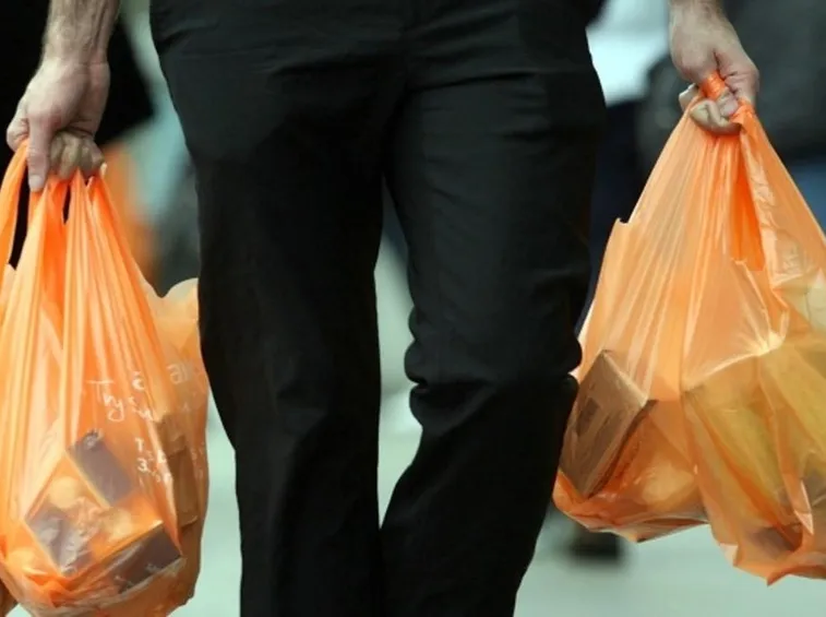 Riutilizzo dei sacchetti di plastica