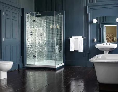 Bagno moderno lussuoso