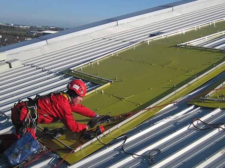 Lavoro in altezza in un cantiere