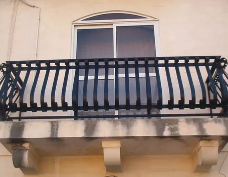 balcone aggettante
